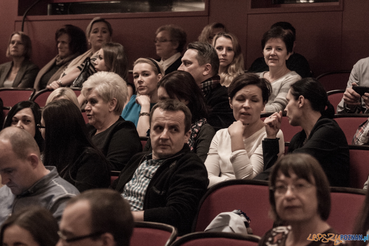 Andrzej Piaseczny (23.11.2015) Teatr Wielki, Poznań Foto: © lepszyPOZNAN.pl / Karolina Kiraga Andrzej Piaseczny (23.11.2015) Teatr Wielki, Poznań Foto: © lepszyPOZNAN.pl / Karolina Kiraga