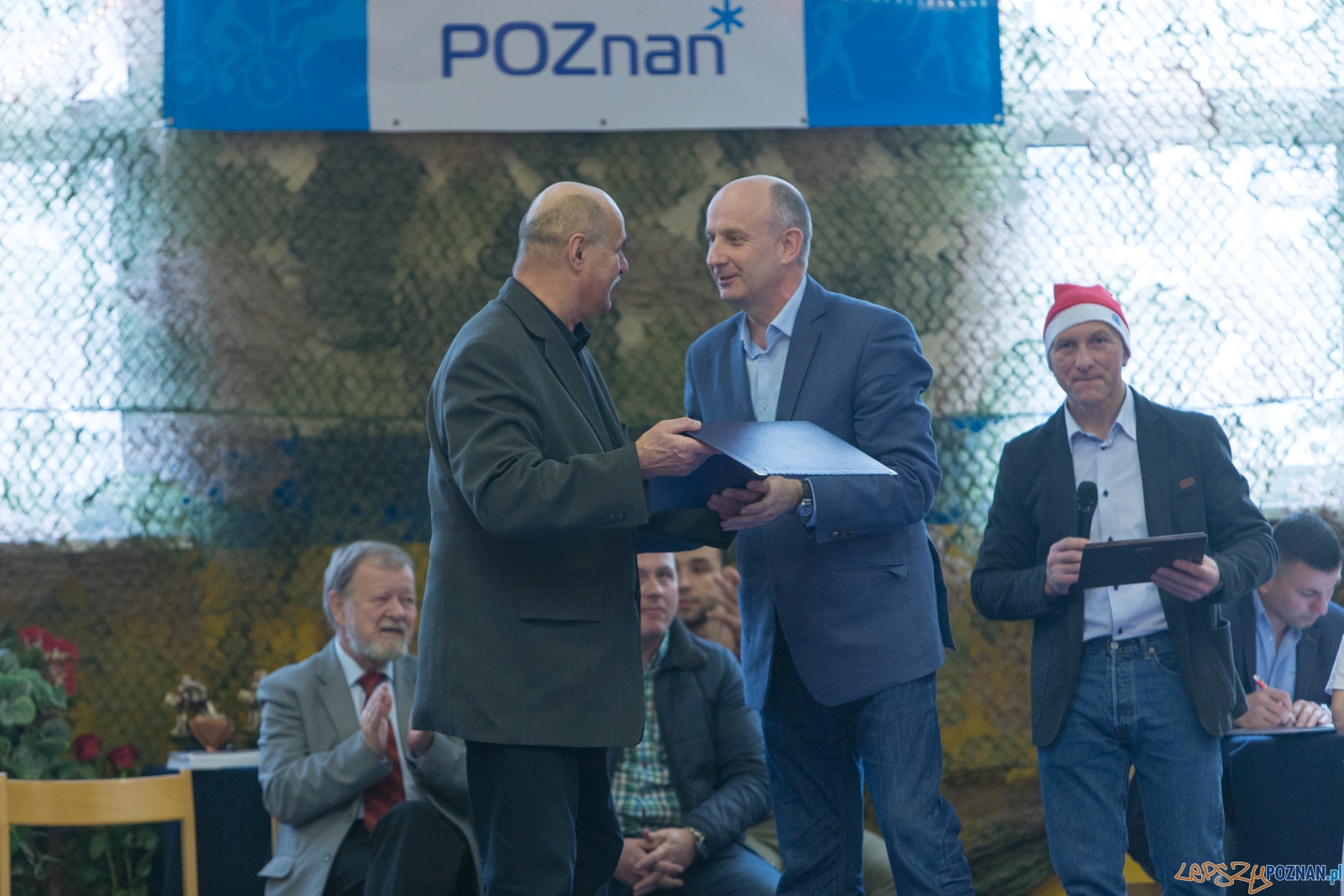 Turniej Świąteczny Zapasy z Gwiazdorem. Foto: lepszyPOZNAN.pl / Piotr Rychter Turniej Świąteczny Zapasy z Gwiazdorem. Foto: lepszyPOZNAN.pl / Piotr Rychter