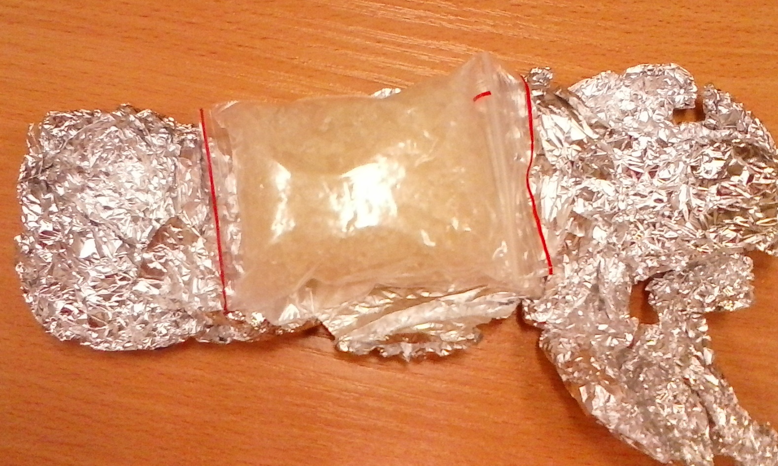 Handlowali narkotykami, wymuszali, bili... i wpadli. Foto: KWP w Poznaniu Handlowali narkotykami, wymuszali, bili... i wpadli. Foto: KWP w Poznaniu