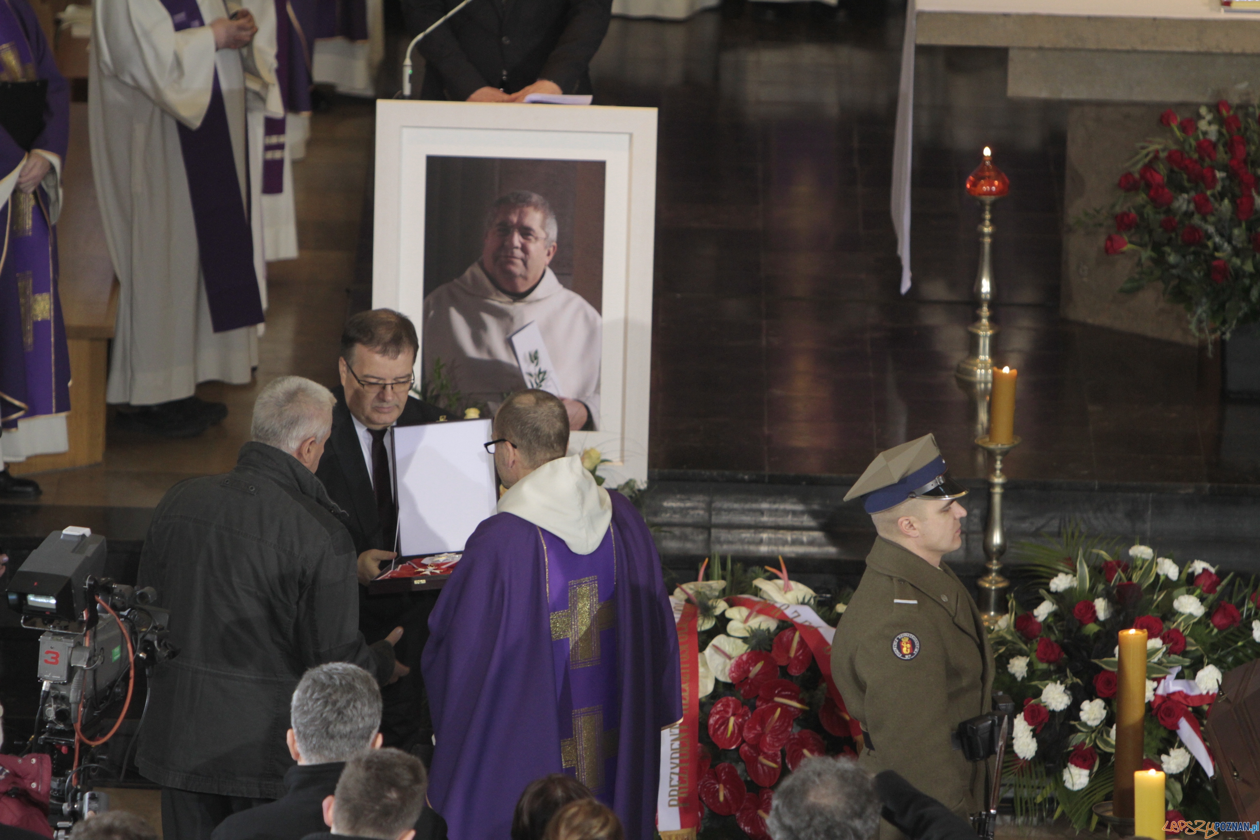Pożegnanie Ojca Jana Foto: LepszyPOZNAN.pl / Pawel Rychter Pożegnanie Ojca Jana Foto: LepszyPOZNAN.pl / Pawel Rychter