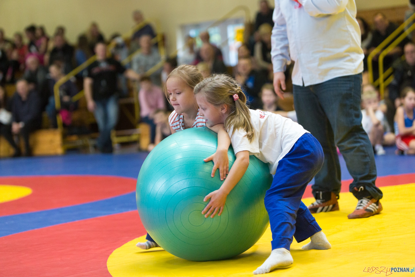 Turniej Świąteczny Zapasy z Gwiazdorem. Foto: lepszyPOZNAN.pl / Piotr Rychter Turniej Świąteczny Zapasy z Gwiazdorem. Foto: lepszyPOZNAN.pl / Piotr Rychter
