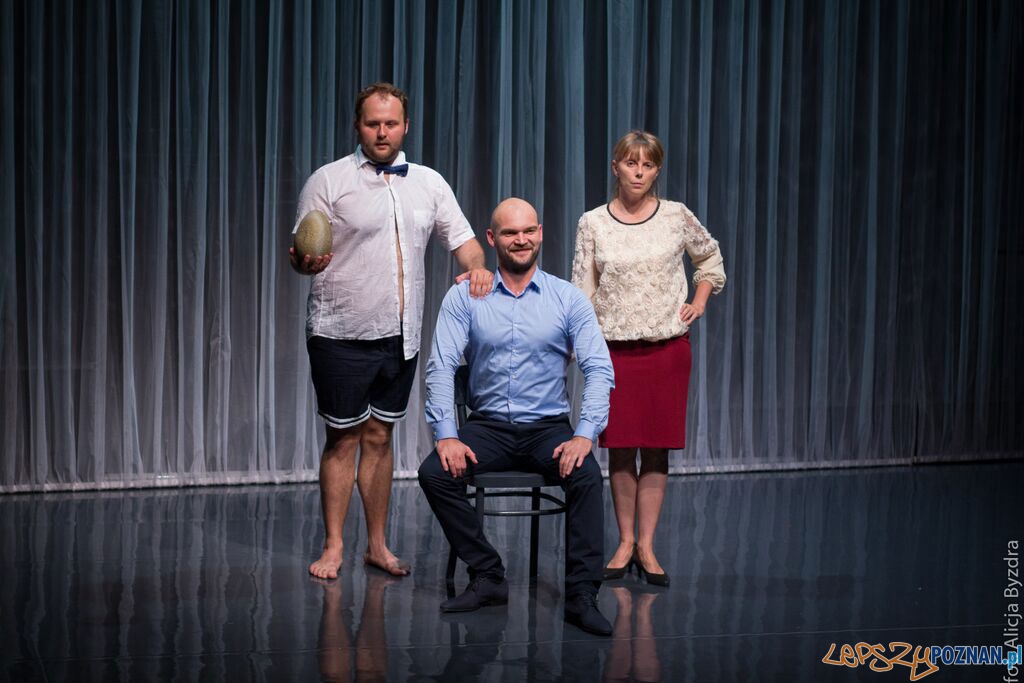 Po co psuć i tak już złą atmosferę - spektakl w Teatrze Nowym Foto: Alicja Byzdra Po co psuć i tak już złą atmosferę - spektakl w Teatrze Nowym Foto: Alicja Byzdra