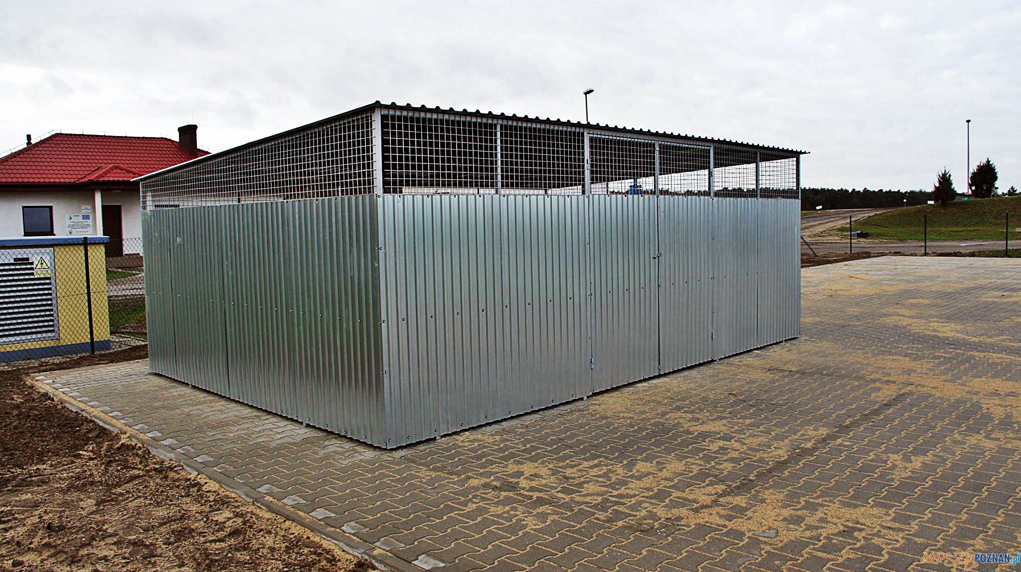 Punkt Selektywnej Zbiórki Odpadów Komunalnych Foto: UMiG Dopiewo / Adam Mendrala Punkt Selektywnej Zbiórki Odpadów Komunalnych Foto: UMiG Dopiewo / Adam Mendrala