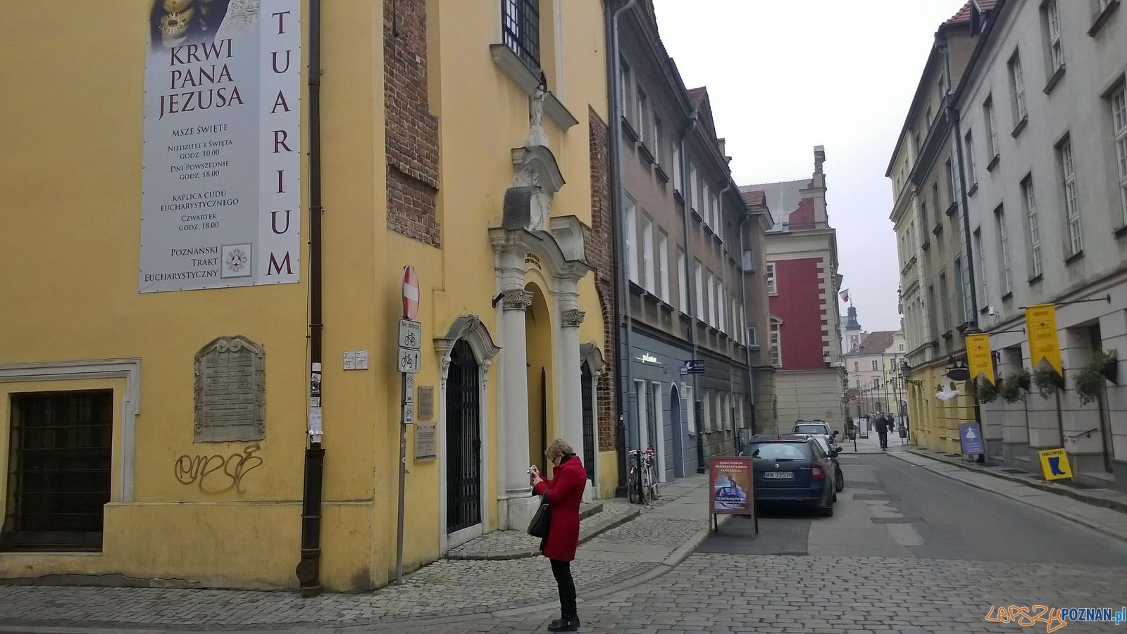 Baner na kościele przy Żydowskiej Foto: Tomasz Dworek Baner na kościele przy Żydowskiej Foto: Tomasz Dworek