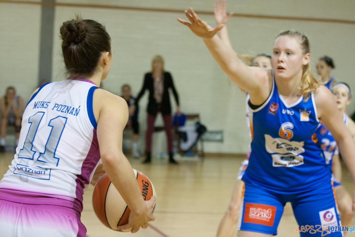 Mecz I Ligi Koszykówki Kobiet: MUKS Poznań - Enea AZS Poznań Foto: © lepszyPOZNAN.pl / Karolina Kiraga Mecz I Ligi Koszykówki Kobiet: MUKS Poznań - Enea AZS Poznań Foto: © lepszyPOZNAN.pl / Karolina Kiraga