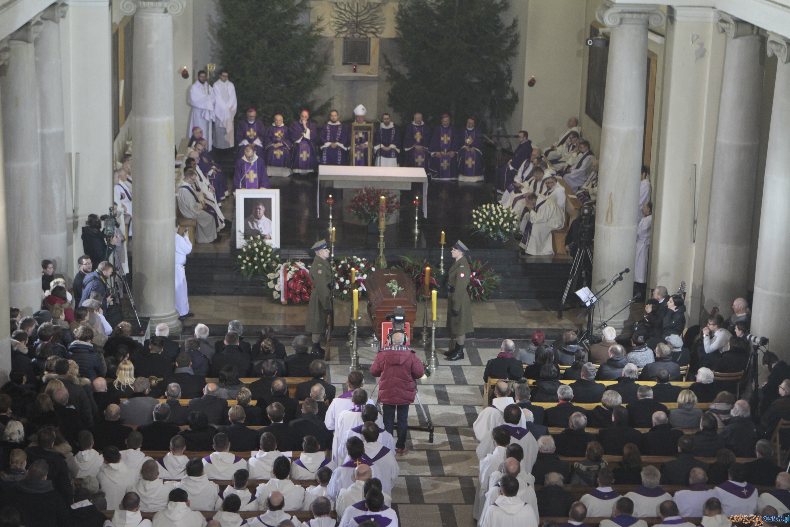 Pożegnanie Ojca Jana Foto: LepszyPOZNAN.pl / Pawel Rychter Pożegnanie Ojca Jana Foto: LepszyPOZNAN.pl / Pawel Rychter