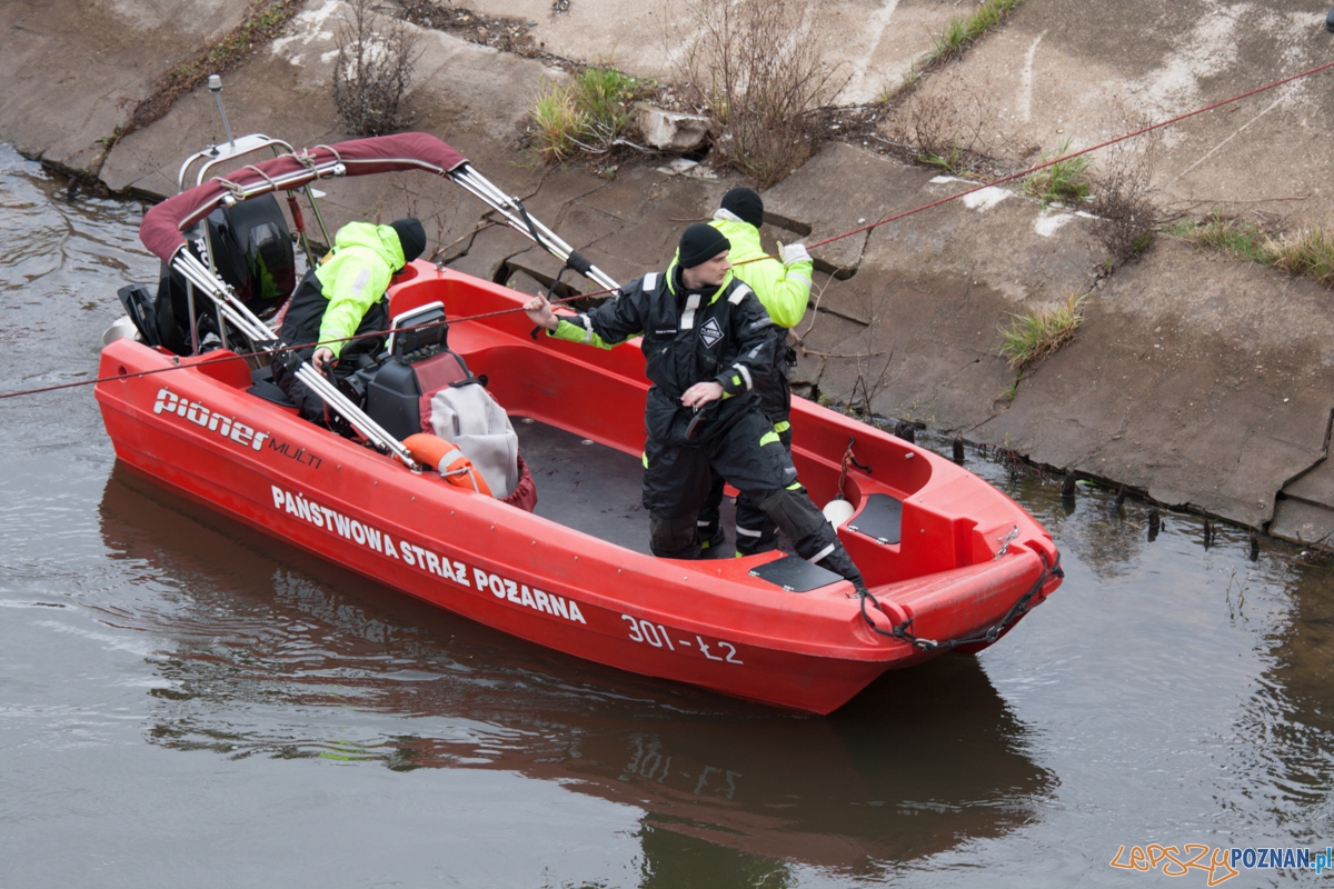 Poszukiwania Ewy Tylman (1.12.2015) Foto: © lepszyPOZNAN.pl / Karolina Kiraga Poszukiwania Ewy Tylman (1.12.2015) Foto: © lepszyPOZNAN.pl / Karolina Kiraga