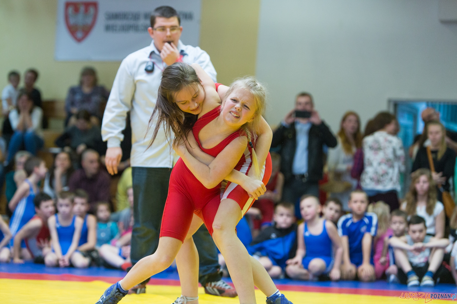 Turniej Świąteczny Zapasy z Gwiazdorem. Foto: lepszyPOZNAN.pl / Piotr Rychter Turniej Świąteczny Zapasy z Gwiazdorem. Foto: lepszyPOZNAN.pl / Piotr Rychter