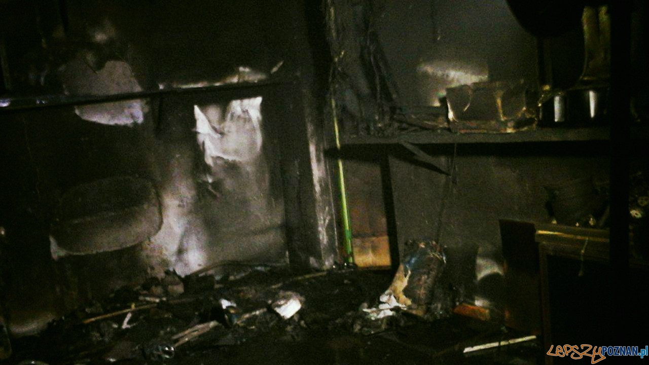 Pożar garażu Foto: OSP Kostrzyn Pożar garażu Foto: OSP Kostrzyn