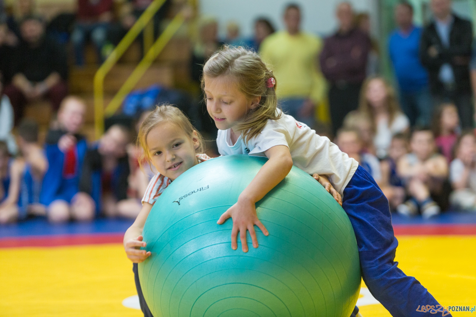 Turniej Świąteczny Zapasy z Gwiazdorem. Foto: lepszyPOZNAN.pl / Piotr Rychter Turniej Świąteczny Zapasy z Gwiazdorem. Foto: lepszyPOZNAN.pl / Piotr Rychter