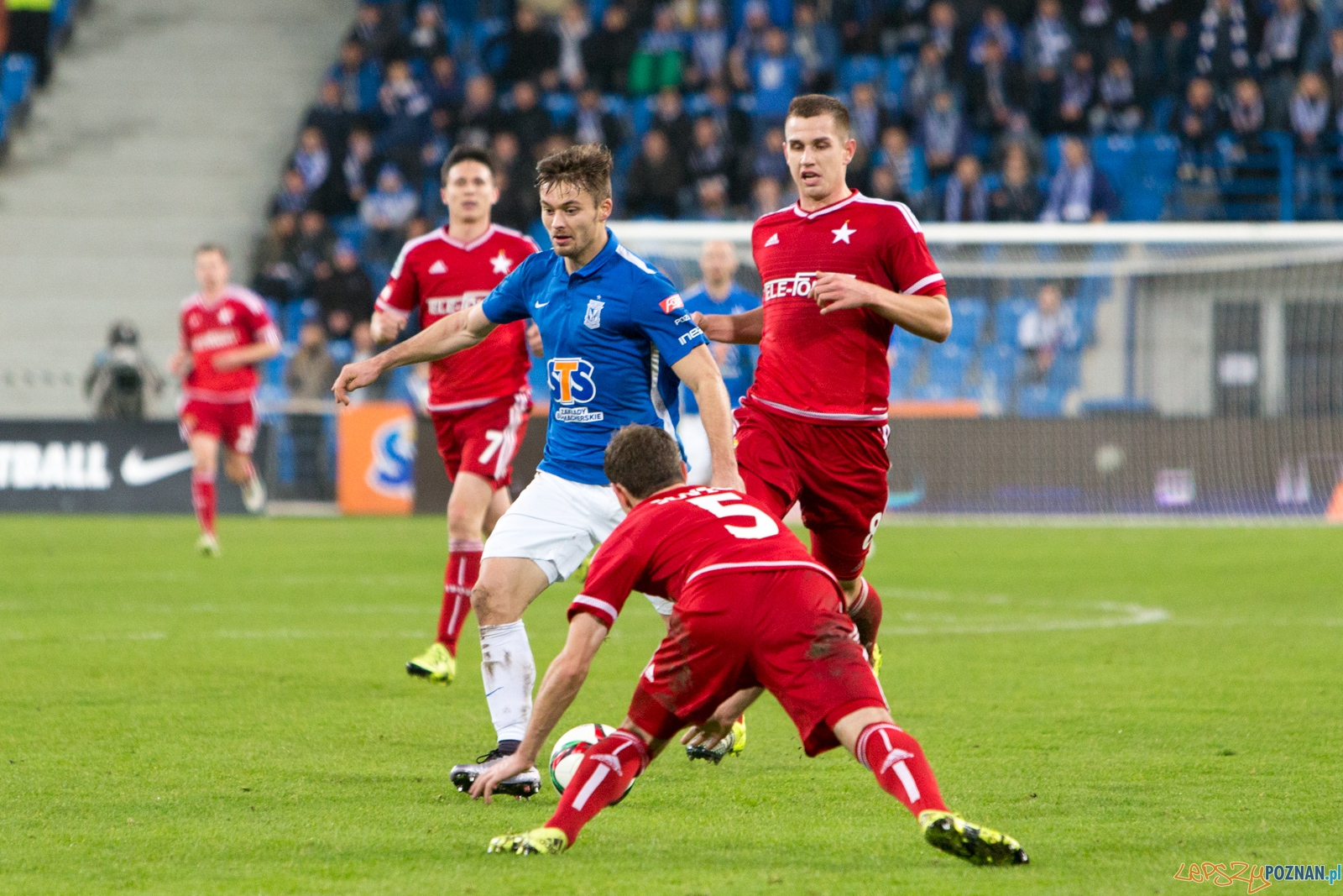 18. kolejka Ekstraklasy - Lech Poznań - Wisła Kraków Foto: lepszyPOZNAN.pl / Piotr Rychter 18. kolejka Ekstraklasy - Lech Poznań - Wisła Kraków Foto: lepszyPOZNAN.pl / Piotr Rychter