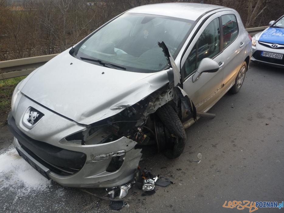 Zderzenie na ul. Gdyńskiej Foto: st.str. Piotr Wasik Zderzenie na ul. Gdyńskiej Foto: st.str. Piotr Wasik