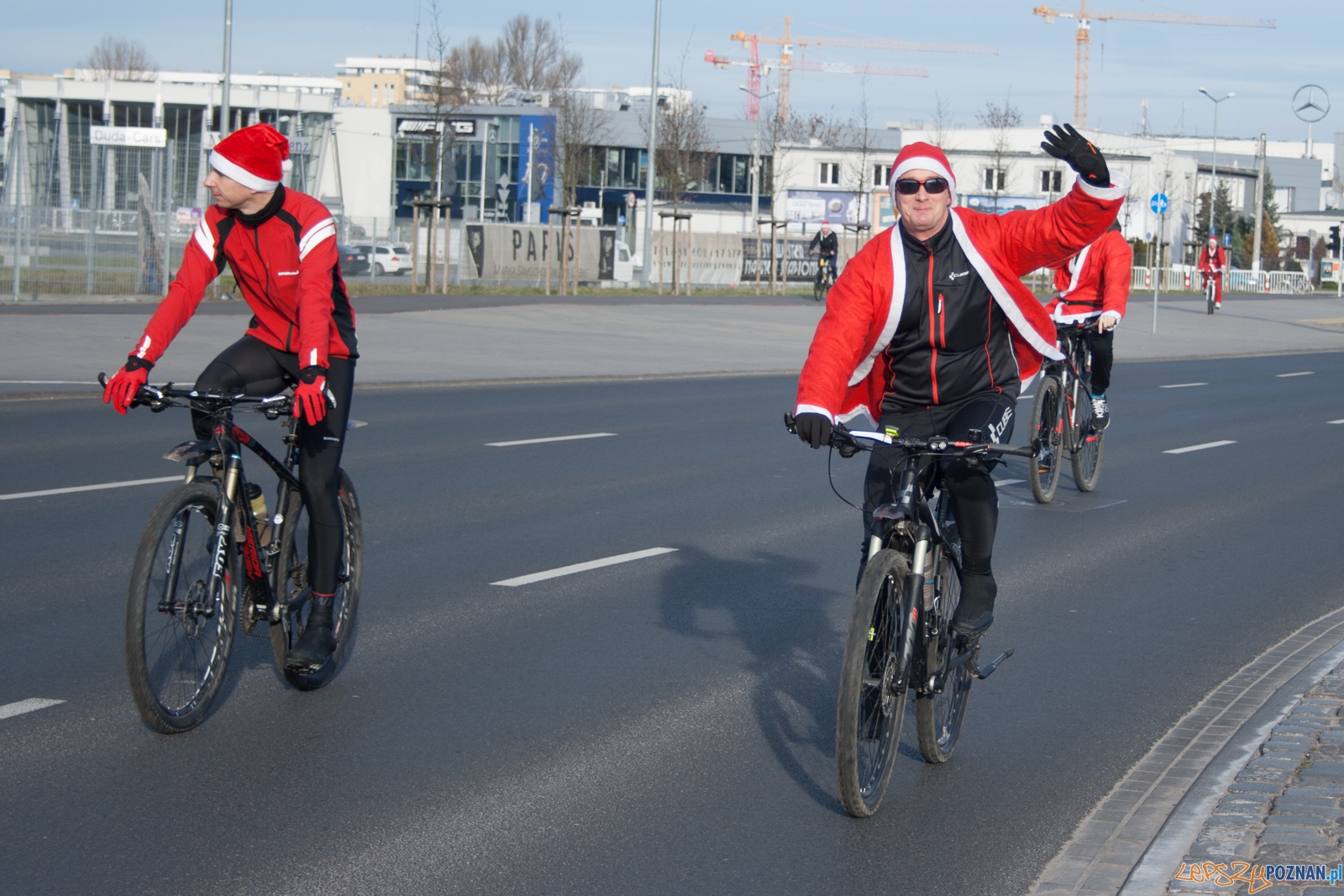 II Rowerowy Przejazd Mikołajów (27.12.2015) Foto: © lepszyPOZNAN.pl / Karolina Kiraga II Rowerowy Przejazd Mikołajów (27.12.2015) Foto: © lepszyPOZNAN.pl / Karolina Kiraga