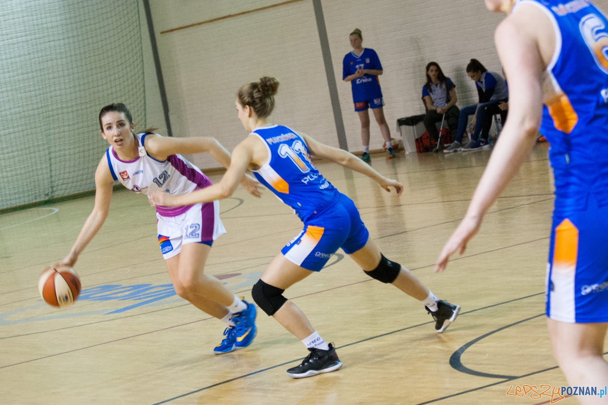 Mecz I Ligi Koszykówki Kobiet: MUKS Poznań - Enea AZS Poznań Foto: © lepszyPOZNAN.pl / Karolina Kiraga Mecz I Ligi Koszykówki Kobiet: MUKS Poznań - Enea AZS Poznań Foto: © lepszyPOZNAN.pl / Karolina Kiraga
