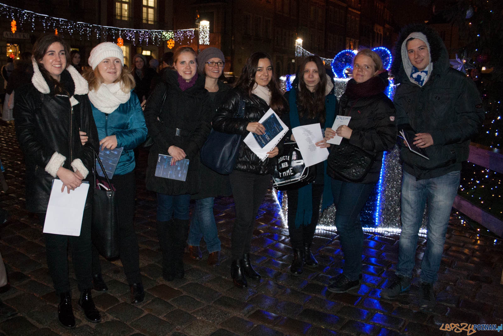 Jedna kolęda w wielu językach - Cicha Noc (17.12.2015) Foto: © lepszyPOZNAN.pl / Karolina Kiraga Jedna kolęda w wielu językach - Cicha Noc (17.12.2015) Foto: © lepszyPOZNAN.pl / Karolina Kiraga
