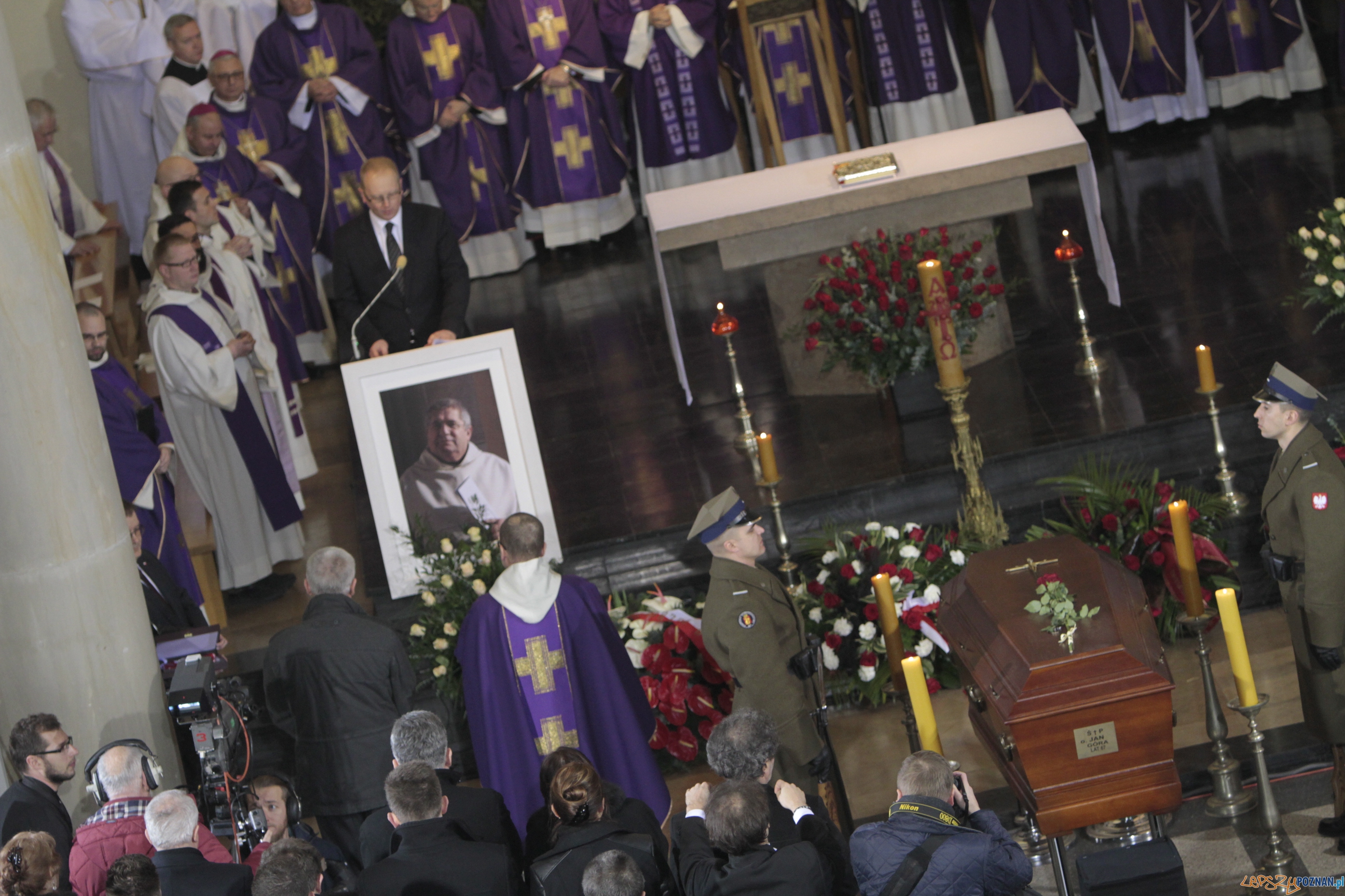 Pożegnanie Ojca Jana Foto: LepszyPOZNAN.pl / Pawel Rychter Pożegnanie Ojca Jana Foto: LepszyPOZNAN.pl / Pawel Rychter