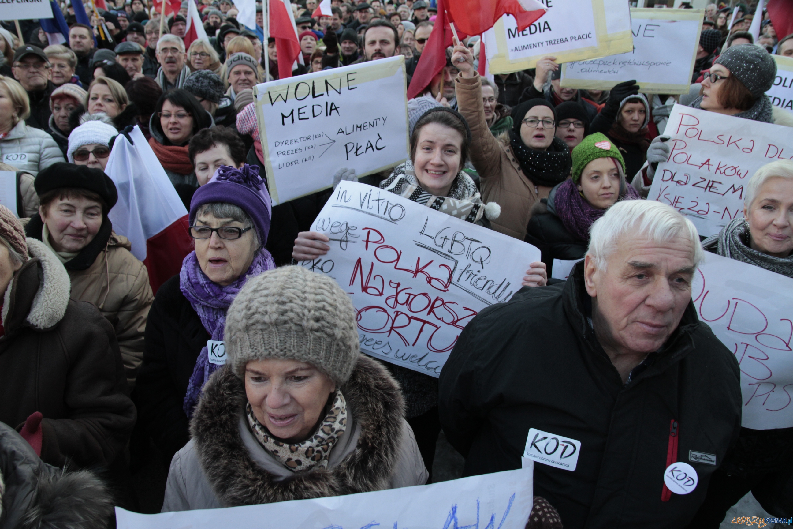 Szybka migawka - protest w obronie mediów Foto: LepszyPOZNAN.pl / Pawel Rychter Szybka migawka - protest w obronie mediów Foto: LepszyPOZNAN.pl / Pawel Rychter