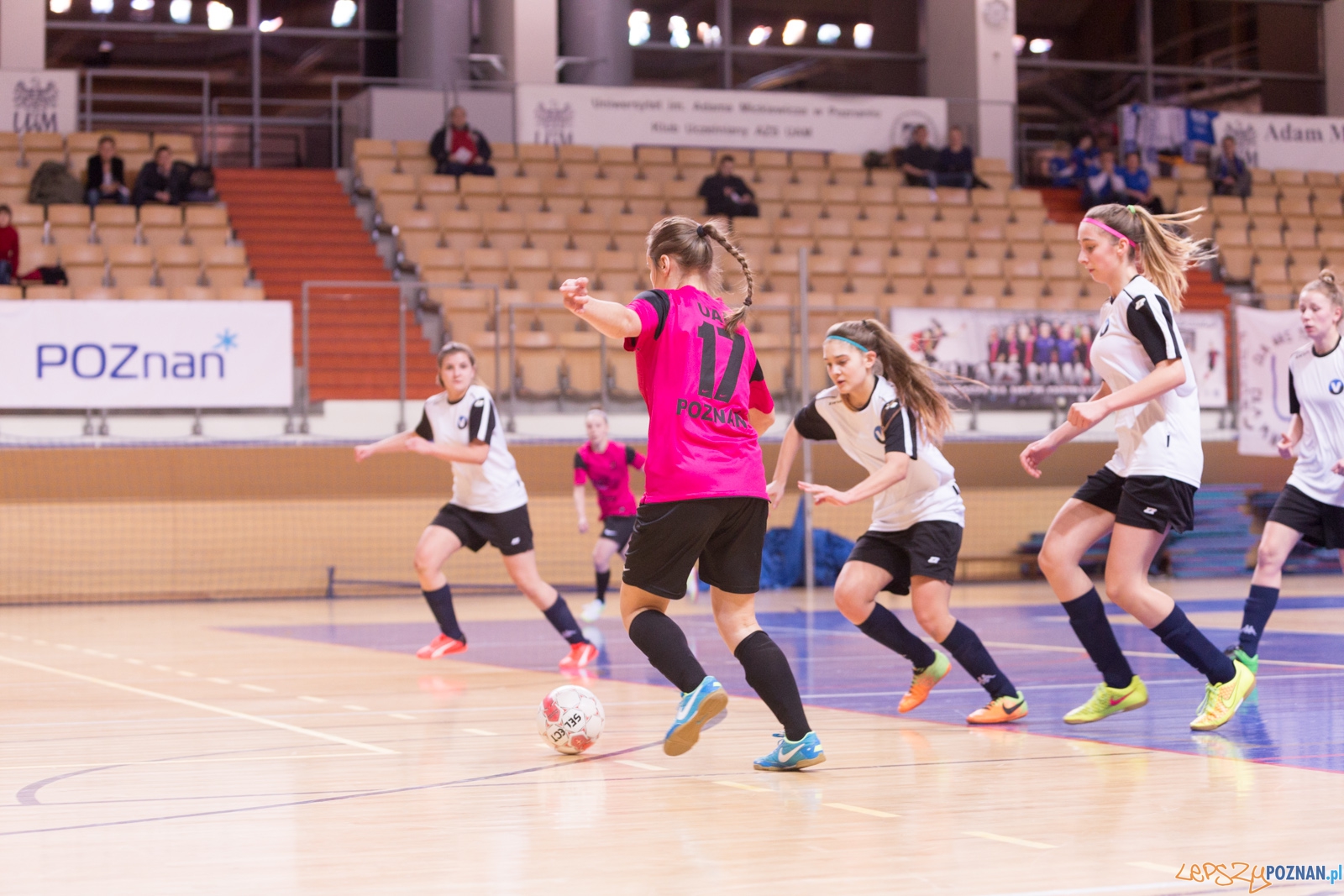 AZS Uam Poznań - Viking Aleksandrów Kujawski Foto: lepszyPOZNAN.pl / Piotr Rychter AZS Uam Poznań - Viking Aleksandrów Kujawski Foto: lepszyPOZNAN.pl / Piotr Rychter
