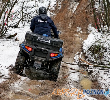 Testy policyjnych aut (4) Foto: Testy policyjnych aut (4) Foto: