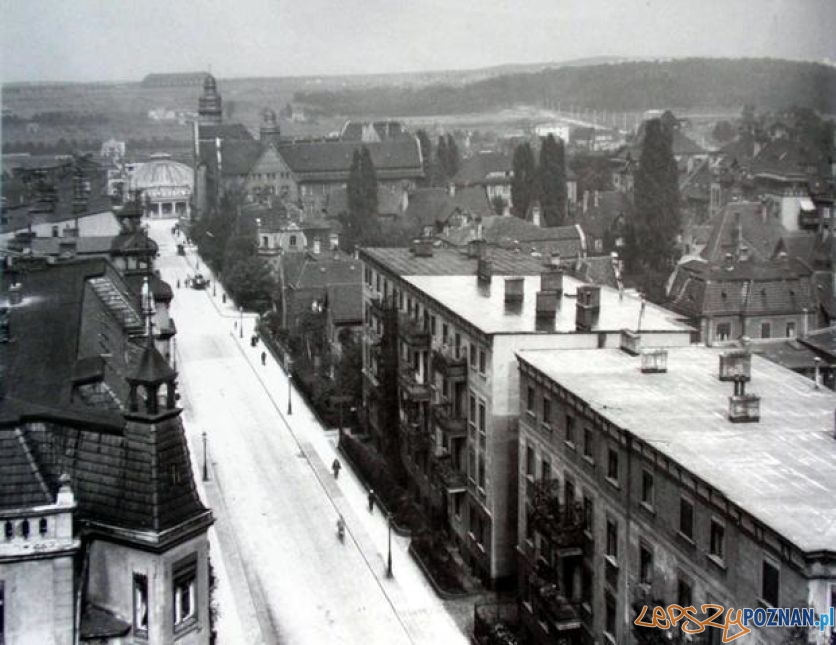 Hala zeppelinów widoczna z Jeżyc Foto: poznan.wikia.com Hala zeppelinów widoczna z Jeżyc Foto: poznan.wikia.com