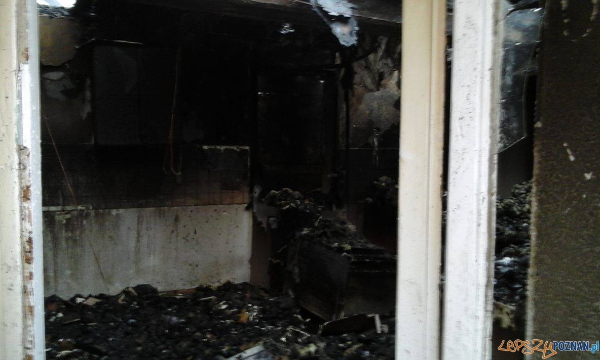 Poranny pożar domu Foto: OSP Skoki / T. Przykucki, K. Wontroba Poranny pożar domu Foto: OSP Skoki / T. Przykucki, K. Wontroba