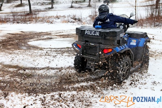 Nowe policyjne quady (2) Foto: Nowe policyjne quady (2) Foto: