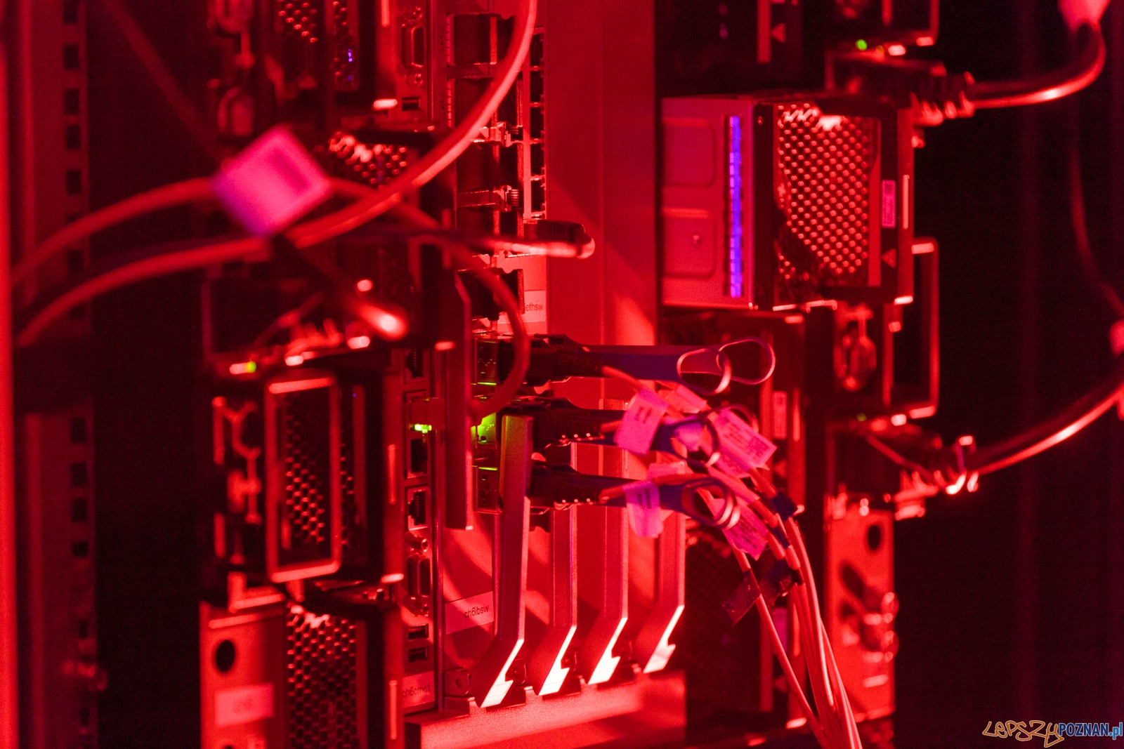 Centrum Innowacji PCSS - Huawei Foto: lepszyPOZNAN.pl / Piotr Rychter Centrum Innowacji PCSS - Huawei Foto: lepszyPOZNAN.pl / Piotr Rychter