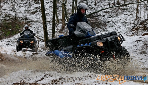 Testy policyjnych aut (5) Foto: Testy policyjnych aut (5) Foto: