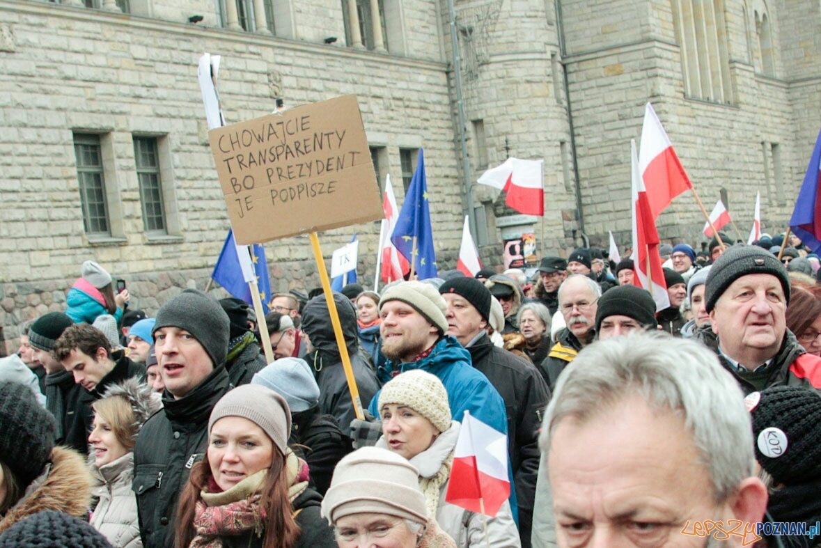 Marsz "W obronie Twojej wolności" - Poznań 23.01.2016 r. Foto: LepszyPOZNAN.pl / Paweł Rychter Marsz "W obronie Twojej wolności" - Poznań 23.01.2016 r. Foto: LepszyPOZNAN.pl / Paweł Rychter