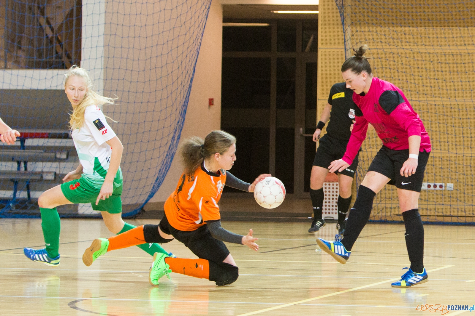 5. kolejka ekstraligi futsalu kobiet: KU AZS UAM Poznań – Kot Foto: lepszyPOZNAN.pl / Piotr Rychter 5. kolejka ekstraligi futsalu kobiet: KU AZS UAM Poznań – Kot Foto: lepszyPOZNAN.pl / Piotr Rychter
