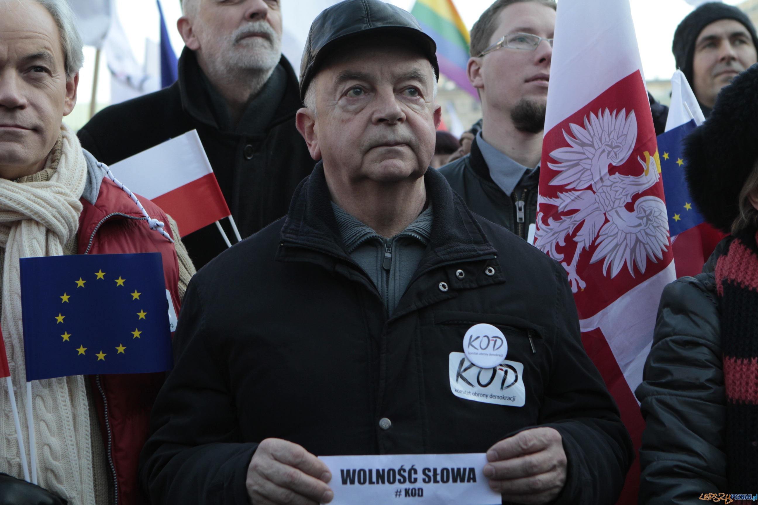 Szybka migawka - protest w obronie mediów Foto: LepszyPOZNAN.pl / Pawel Rychter Szybka migawka - protest w obronie mediów Foto: LepszyPOZNAN.pl / Pawel Rychter