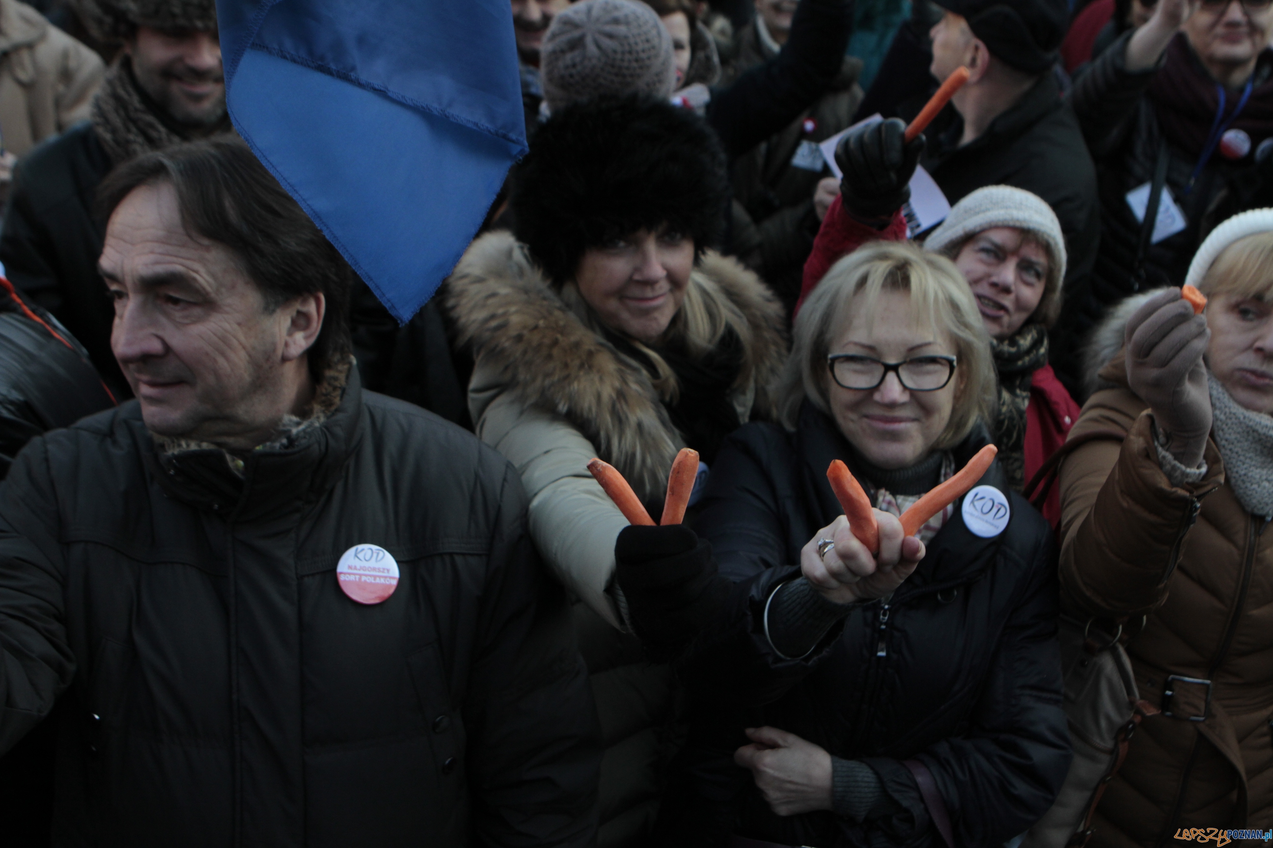 Szybka migawka - protest w obronie mediów Foto: LepszyPOZNAN.pl / Pawel Rychter Szybka migawka - protest w obronie mediów Foto: LepszyPOZNAN.pl / Pawel Rychter