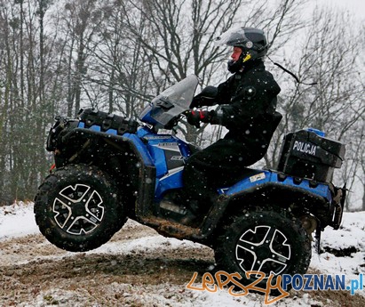 Testy policyjnych aut (8) Foto: Testy policyjnych aut (8) Foto: