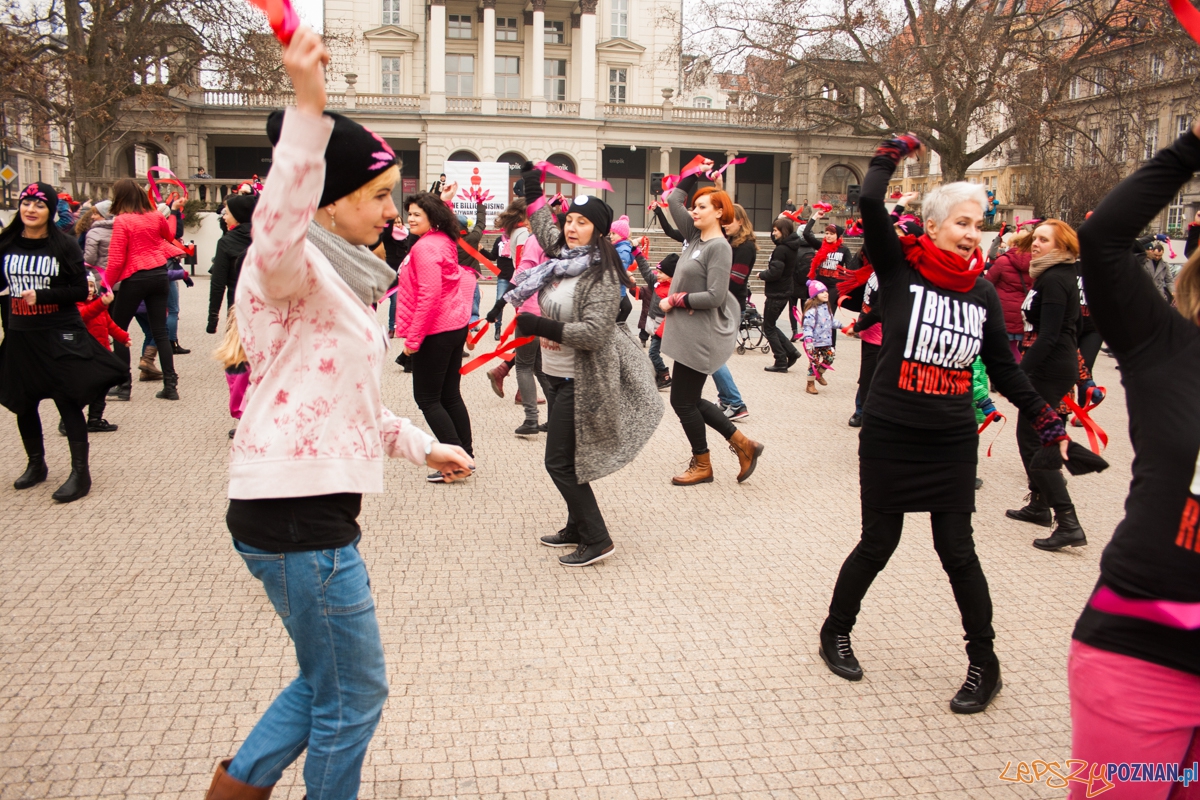 Nazywam się miliard / One billion rising (14.02.2016) Plac Woln Foto: © lepszyPOZNAN.pl / Karolina Kiraga Nazywam się miliard / One billion rising (14.02.2016) Plac Woln Foto: © lepszyPOZNAN.pl / Karolina Kiraga