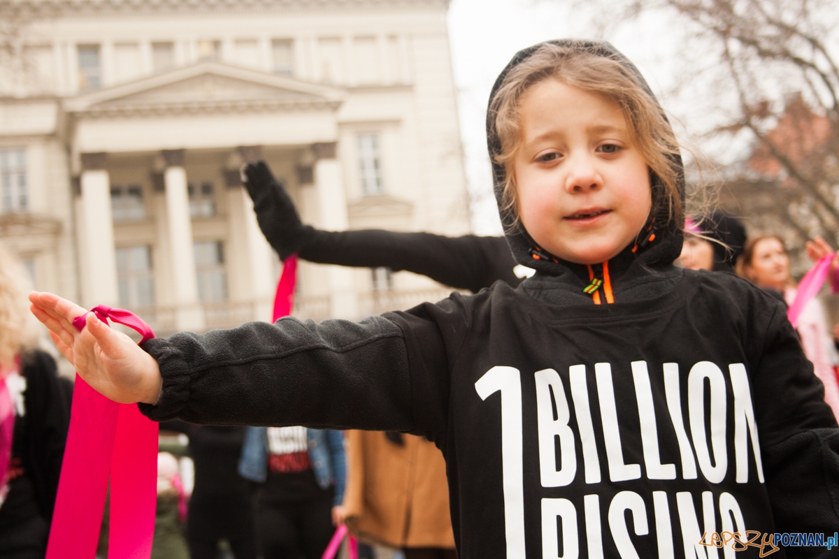 Nazywam się miliard / One billion rising (14.02.2016) Plac Woln Foto: © lepszyPOZNAN.pl / Karolina Kiraga Nazywam się miliard / One billion rising (14.02.2016) Plac Woln Foto: © lepszyPOZNAN.pl / Karolina Kiraga