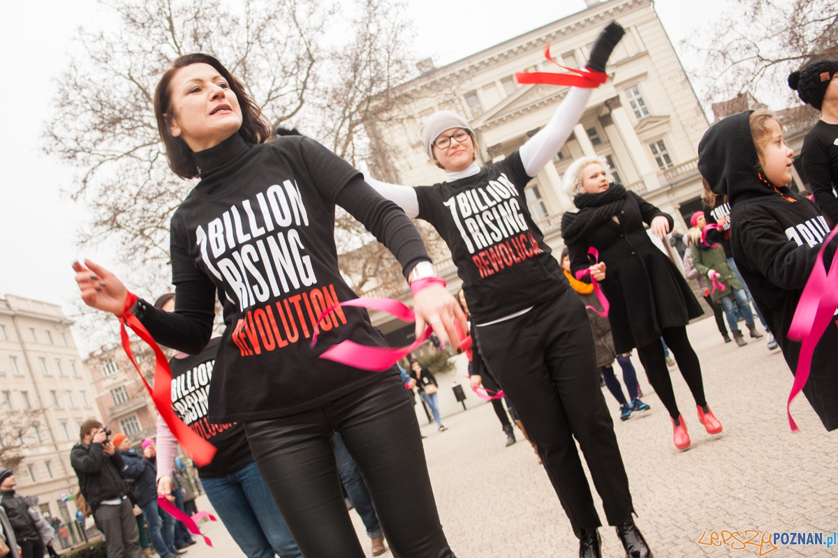 Nazywam się miliard / One billion rising (14.02.2016) Plac Woln Foto: © lepszyPOZNAN.pl / Karolina Kiraga Nazywam się miliard / One billion rising (14.02.2016) Plac Woln Foto: © lepszyPOZNAN.pl / Karolina Kiraga