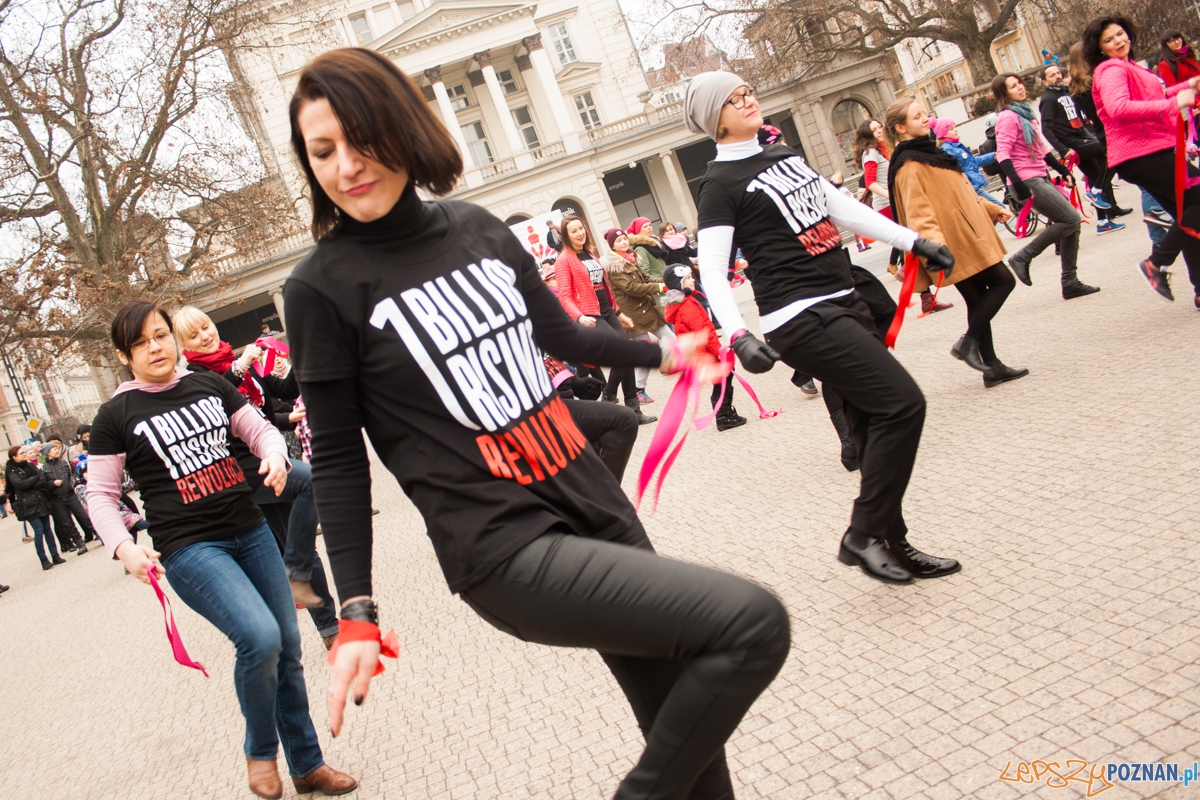 Nazywam się miliard / One billion rising (14.02.2016) Plac Woln Foto: © lepszyPOZNAN.pl / Karolina Kiraga Nazywam się miliard / One billion rising (14.02.2016) Plac Woln Foto: © lepszyPOZNAN.pl / Karolina Kiraga