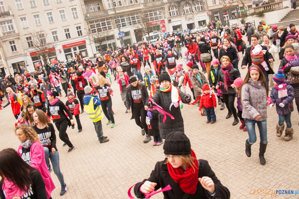 Nazywam się miliard / One billion rising (14.02.2016) Plac Woln Foto: © lepszyPOZNAN.pl / Karolina Kiraga Nazywam się miliard / One billion rising (14.02.2016) Plac Woln Foto: © lepszyPOZNAN.pl / Karolina Kiraga