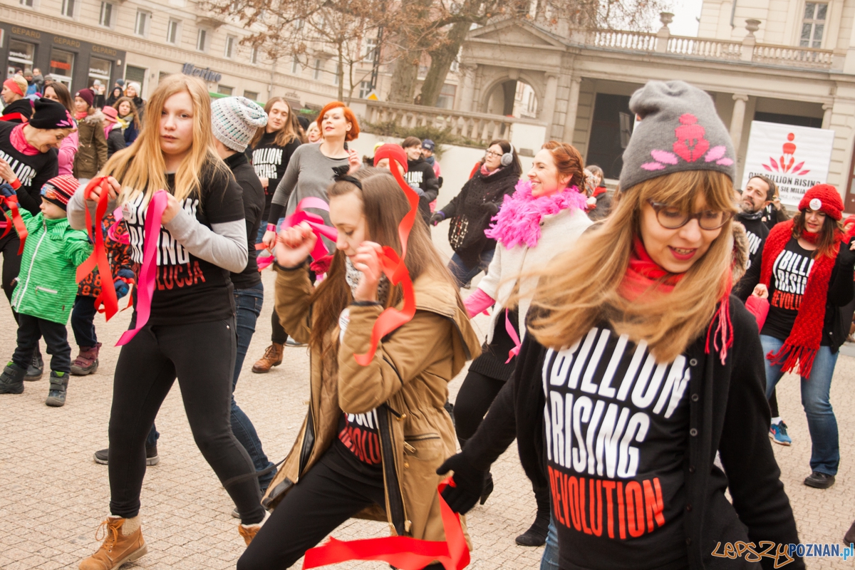 Nazywam się miliard / One billion rising (14.02.2016) Plac Woln Foto: © lepszyPOZNAN.pl / Karolina Kiraga Nazywam się miliard / One billion rising (14.02.2016) Plac Woln Foto: © lepszyPOZNAN.pl / Karolina Kiraga
