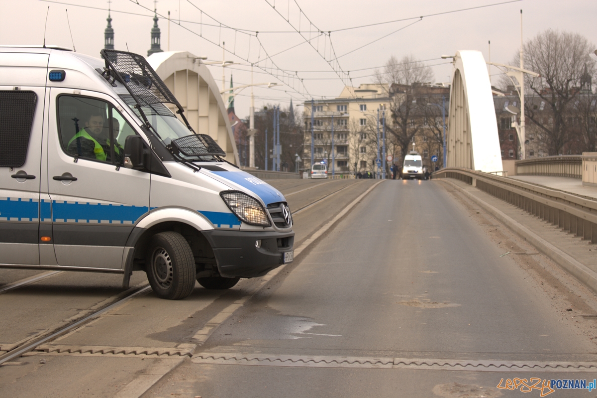 Poszukiwania Ewy Tylman w centrum Poznania Foto: lepszyPOZNAN.pl / Karolina Kiraga Poszukiwania Ewy Tylman w centrum Poznania Foto: lepszyPOZNAN.pl / Karolina Kiraga