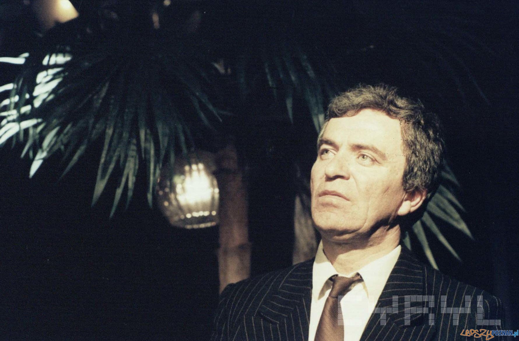 Andrzej Lajborek w spektaklu "Paris Paris piosenki znad Sekwany - 27.10.1990 Foto: Stefan Okołowicz / Cyryl Andrzej Lajborek w spektaklu "Paris Paris piosenki znad Sekwany - 27.10.1990 Foto: Stefan Okołowicz / Cyryl