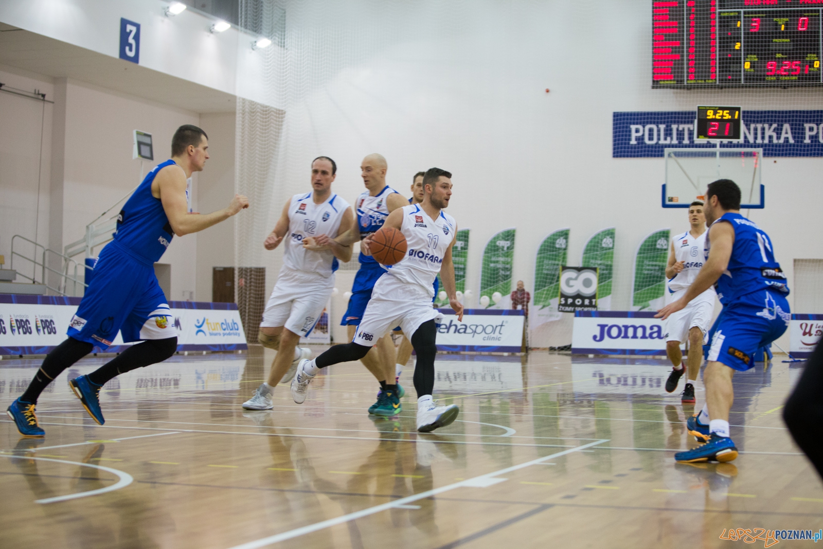 1 Liga Mężczyzn: Biofarm Basket Poznań - Meritumkredyt Pogoń Foto: lepszyPOZNAN.pl / Piotr Rychter 1 Liga Mężczyzn: Biofarm Basket Poznań - Meritumkredyt Pogoń Foto: lepszyPOZNAN.pl / Piotr Rychter