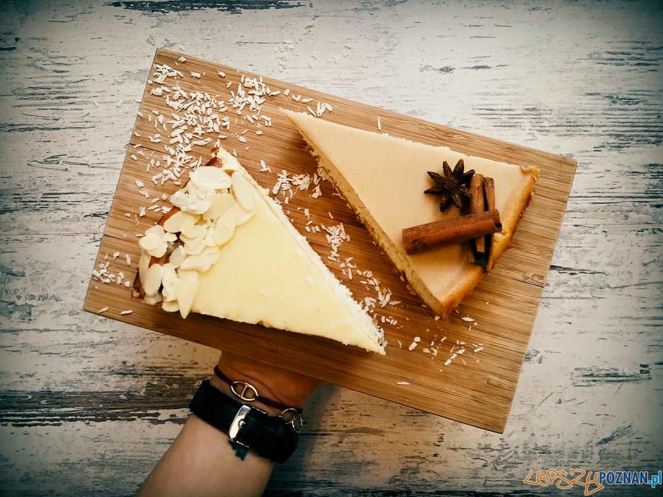 WOLNY WALENTY, CZYLI Z MIŁOŚCI PREZENTY Foto: mat. prasowe WOLNY WALENTY, CZYLI Z MIŁOŚCI PREZENTY Foto: mat. prasowe