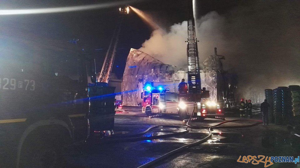 Pożar przy Smoluchowskiego Foto: OSP Luboń Pożar przy Smoluchowskiego Foto: OSP Luboń