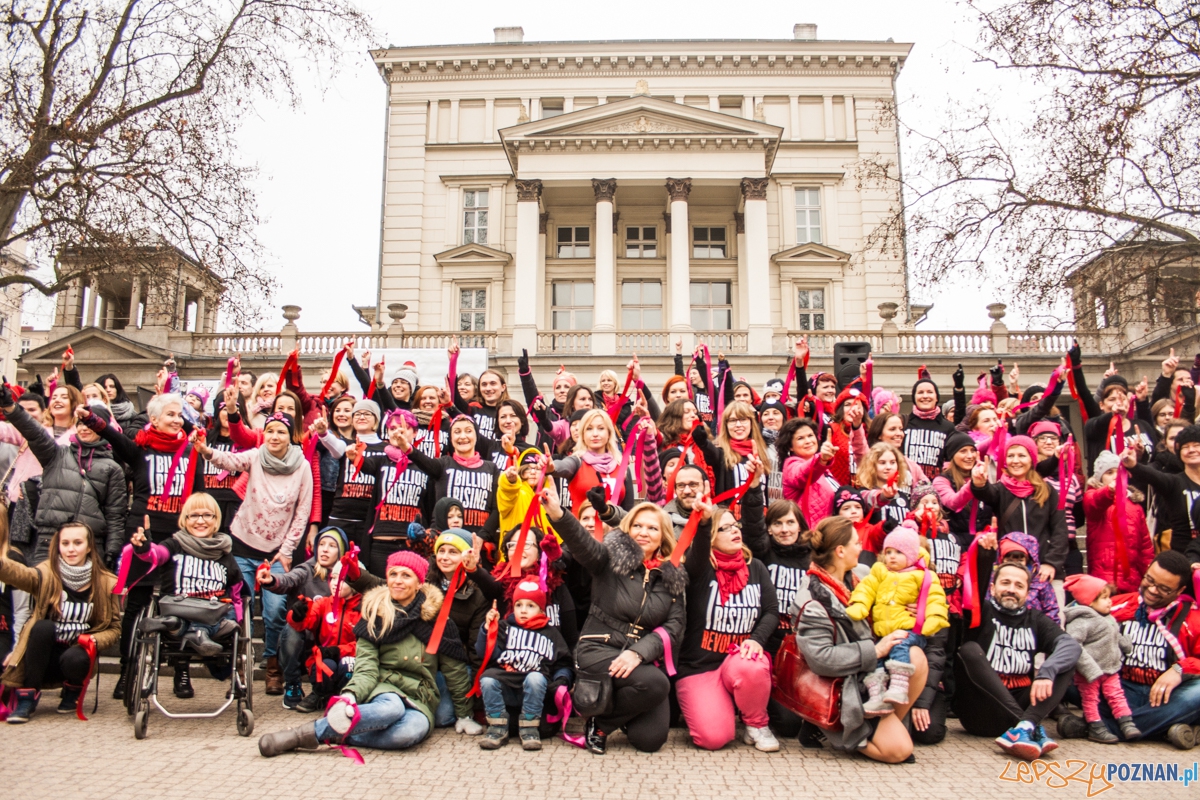 Nazywam się miliard / One billion rising (14.02.2016) Plac Woln Foto: © lepszyPOZNAN.pl / Karolina Kiraga Nazywam się miliard / One billion rising (14.02.2016) Plac Woln Foto: © lepszyPOZNAN.pl / Karolina Kiraga