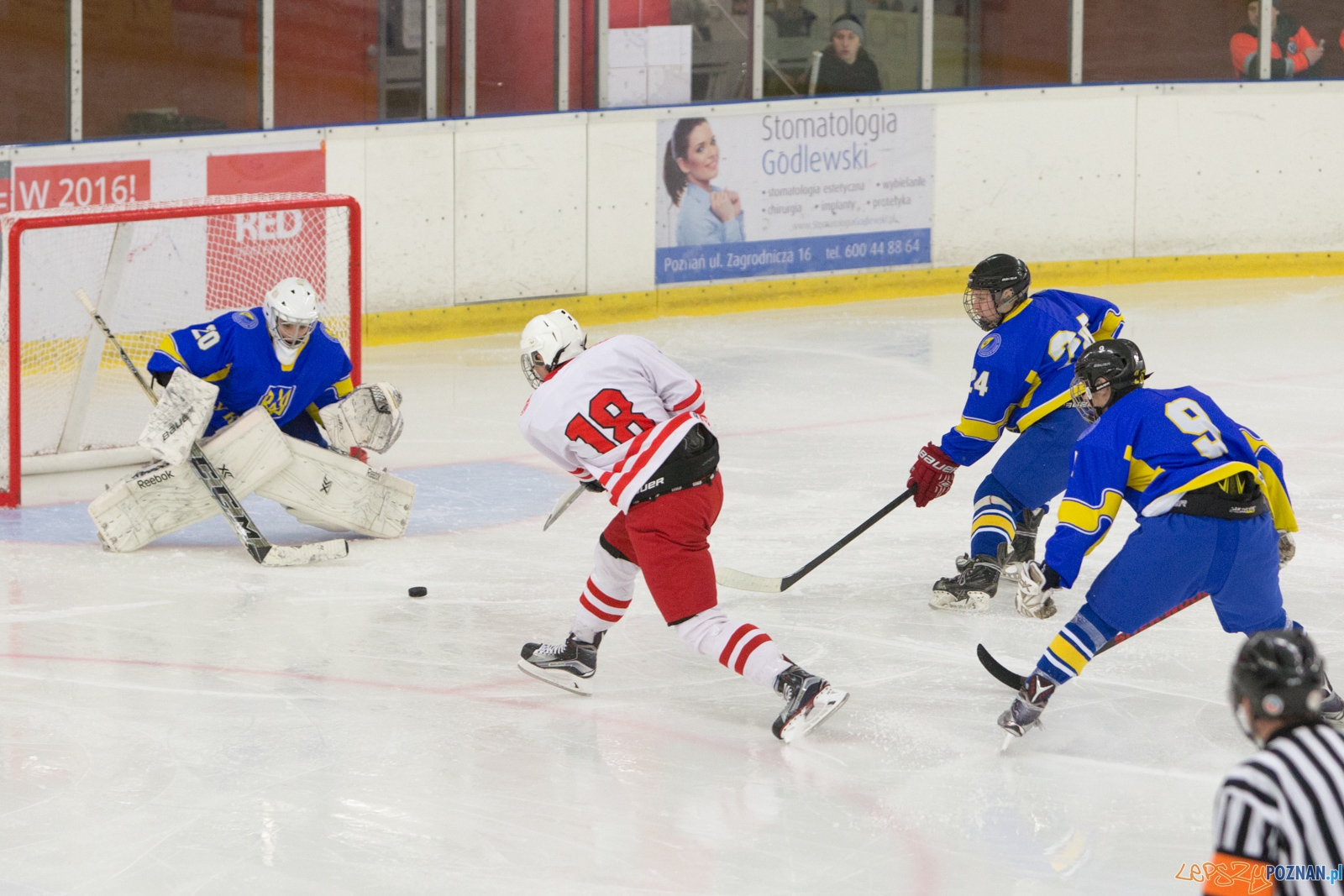 Międzynarodowy turniej hokeja na lodzie U18 (Polska - Ukraina) Foto: lepszyPOZNAN.pl / Piotr Rychter Międzynarodowy turniej hokeja na lodzie U18 (Polska - Ukraina) Foto: lepszyPOZNAN.pl / Piotr Rychter