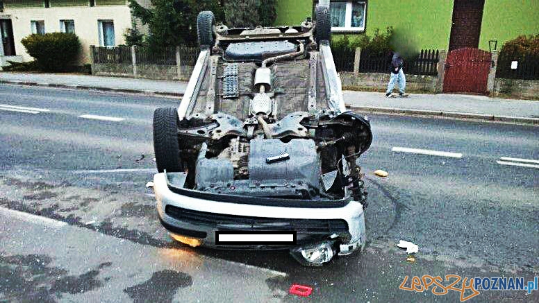 Dachowanie w Skokach Foto: OSP Skoki / M. Michalak Dachowanie w Skokach Foto: OSP Skoki / M. Michalak