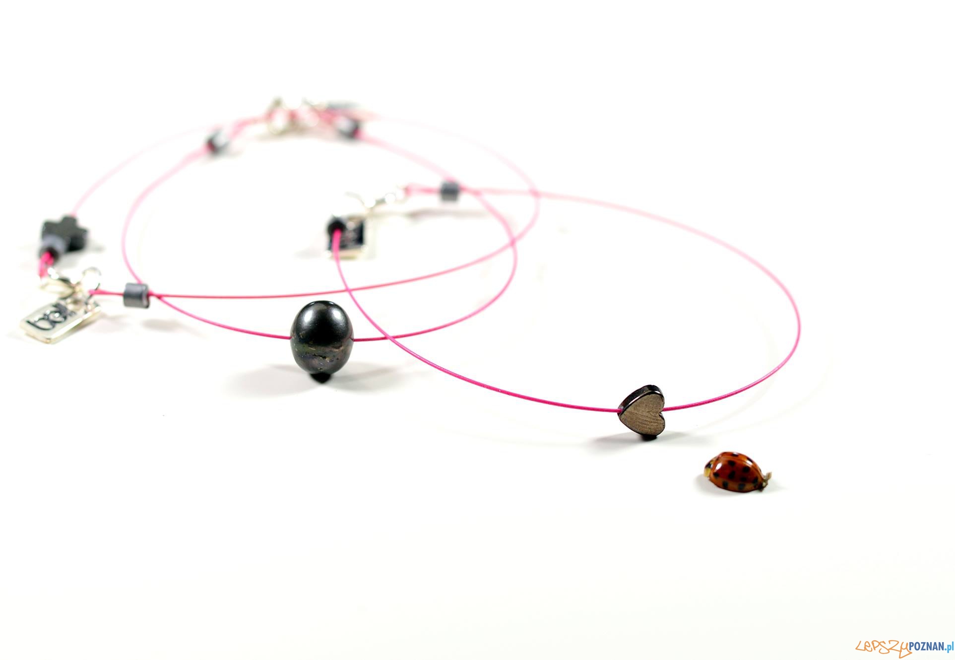 WOLNY WALENTY, CZYLI Z MIŁOŚCI PREZENTY Foto: mat. prasowe WOLNY WALENTY, CZYLI Z MIŁOŚCI PREZENTY Foto: mat. prasowe