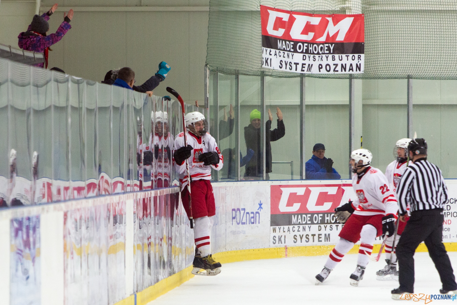 Międzynarodowy turniej hokeja na lodzie U18 (Polska - Ukraina) Foto: lepszyPOZNAN.pl / Piotr Rychter Międzynarodowy turniej hokeja na lodzie U18 (Polska - Ukraina) Foto: lepszyPOZNAN.pl / Piotr Rychter