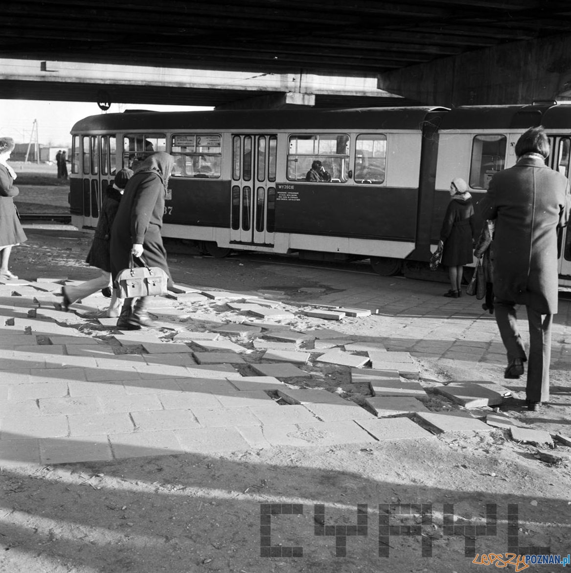 Pętla na Górczynie - 1973 r. Foto: Stanisław Wiktor / Cyryl Pętla na Górczynie - 1973 r. Foto: Stanisław Wiktor / Cyryl